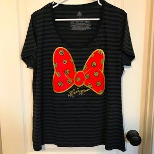 Disney black stripe T-shirt with Minnie Ears front shirt design. Size xxl